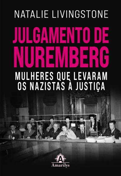 Capa de livro Julgamento de Nuremberg com fotografia histórica do tribunal.