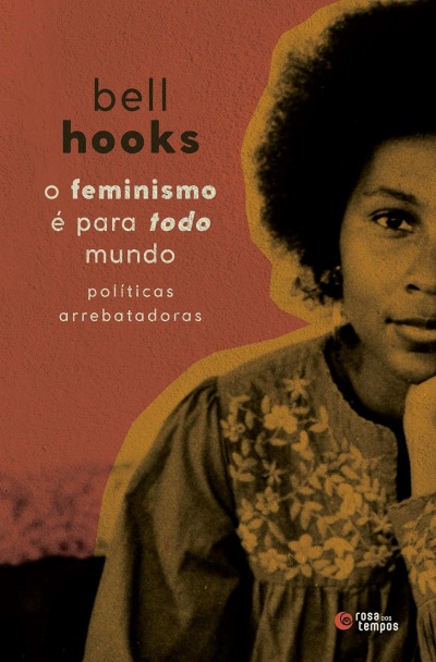 Capa de livro de cor vermelha com texto e fotografia de mulher negra com cabelo afro