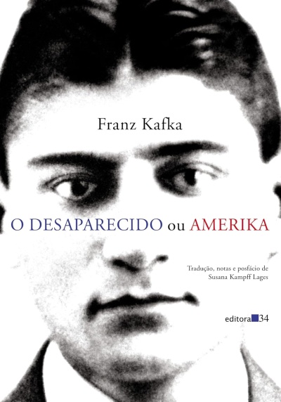 Capa do livro O Desaparecido ou Amerika de Franz Kafka com fotografia a preto e branco do rosto de um homem.