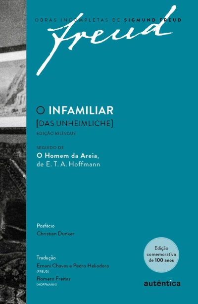 Capa de livro azul com o título O INFAMILIAR e texto informativo da edição