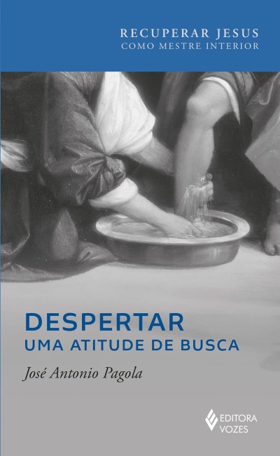 Capa de livro com imagem de lavagem de pés em tons de cinza e textos em azul e preto.