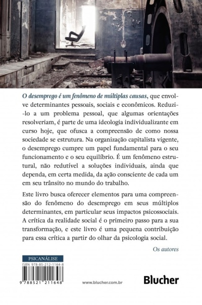 Capa traseira de livro com texto em português e imagem de cadeira preta numa sala abandonada.