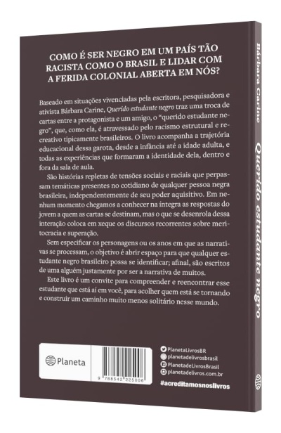 Livro com contracapa castanha, texto em branco, título lateral e código de barras no canto inferior