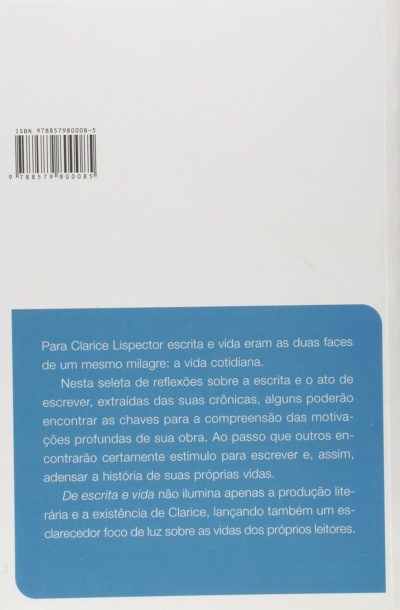 Parte traseira de um livro branco com caixa azul e código de barras
