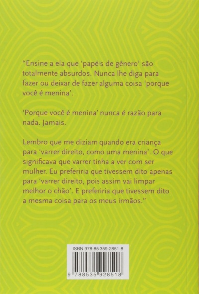 Texto em português sobre papéis de género em fundo verde