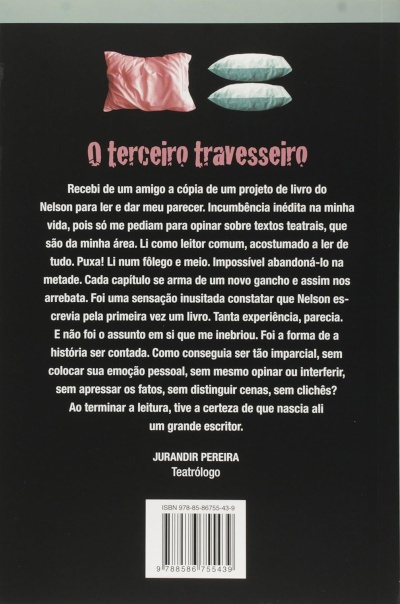 Contracapa do livro O terceiro travesseiro com texto e três almofadas na parte superior