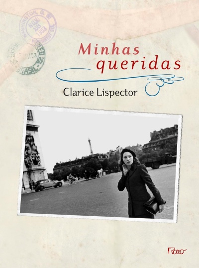 Capa de livro Minhas Queridas de Clarice Lispector com fotografia a preto e branco e selos postais