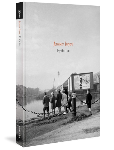 Capa de livro Epifanias de James Joyce com foto a preto e branco de crianças junto a um rio.