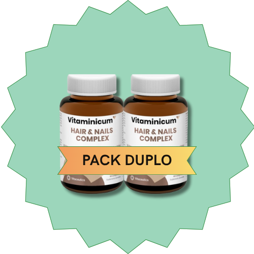 Pack Vitaminicum Hair & Nails Complex 60 Comprimidos Dois frascos Vitaminicum Hair & Nails Complex em fundo verde com faixa