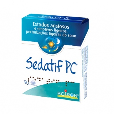 Caixa de comprimidos Sédatif PC da Boiron com texto sobre estados ansiosos e perturbações do sono