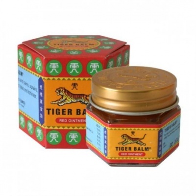 Pote de pomada Tiger Balm Red Ointment com caixa colorida