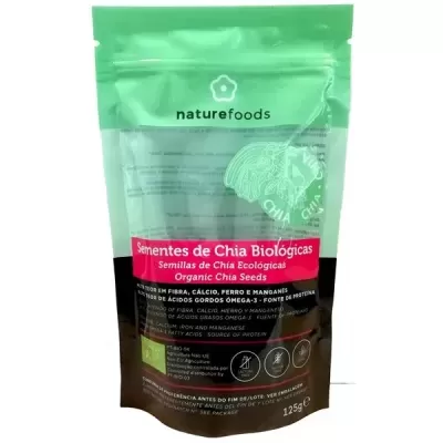 Pacote verde e preto de sementes de chia biológicas naturefoods