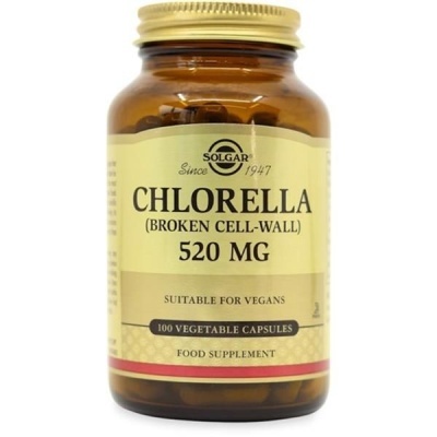 Frasco de suplemento alimentar Chlorella Solgar 520 MG com 100 cápsulas vegetais