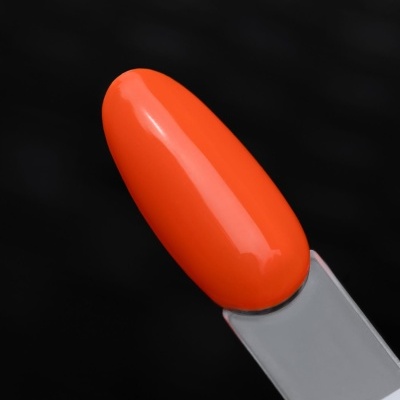 Amostra de verniz de unha laranja brilhante com suporte plástico