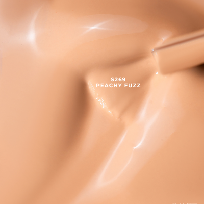 Textura cremosa cor de pêssego com conta-gotas e texto S269 PEACHY FUZZ