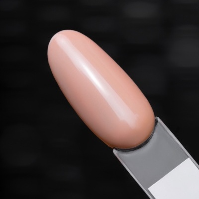 Amostra de verniz para unhas cor bege claro com acabamento brilhante