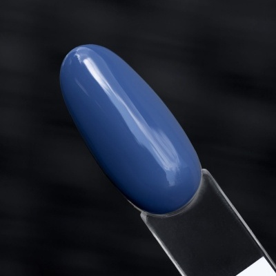 Amostra de verniz para unhas azul escuro com acabamento brilhante