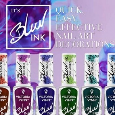 Tintas para unhas Victoria Vynn Bluw Ink em cores variadas com tampas brancas