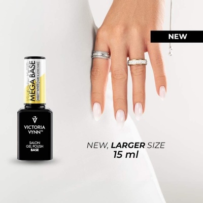 Frasco de verniz de gel Victoria Vynn com mão feminina e texto 15 ml