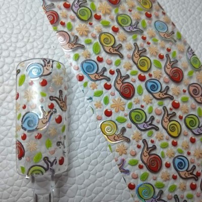 fitas decorativas com padrão de caracóis coloridos