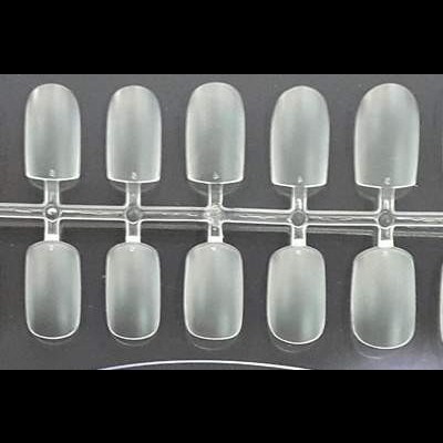 Unhas postiças transparentes em faixa de plástico