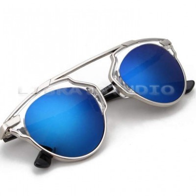 Óculos de sol com lentes espelhadas azuis e armação prateada