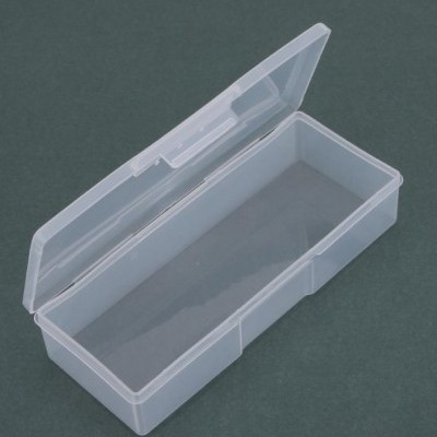 Caixa de plástico translúcido com tampa aberta