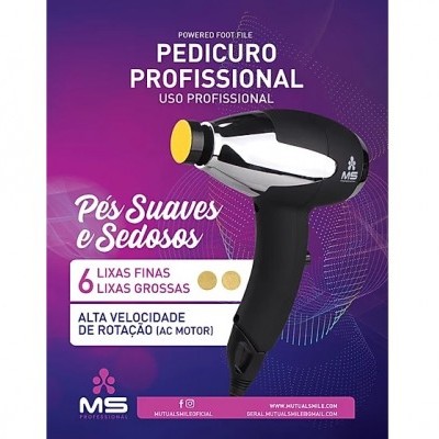 Pedicuro profissional preto e prata com ponta amarela sobre fundo roxo