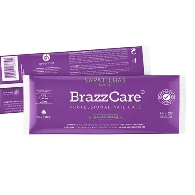 Embalagem roxa do produto BrazzCare Professional Nail Care em fundo branco