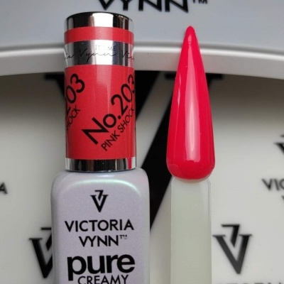 Frasco de verniz de unhas Victoria Vynn Pure Creamy Hybrid com amostra de cor rosa vivo.