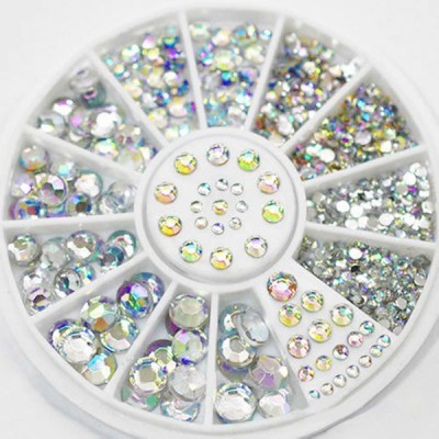 Roda com strass decorativos de vários tamanhos e cores