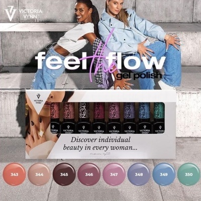 Embalagem de vernizes de unhas Victoria Vynn com oito cores e mulheres ao fundo