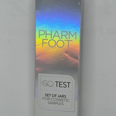 Embalagem holográfica de cosméticos Victoria Vynn PHARM FOOT