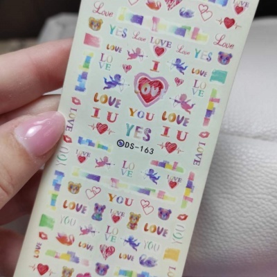 Pacote de autocolantes variados para unhas com palavras e desenhos coloridos