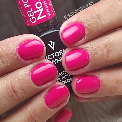 Unhas pintadas cor rosa vibrante com verniz gel Victory Nails