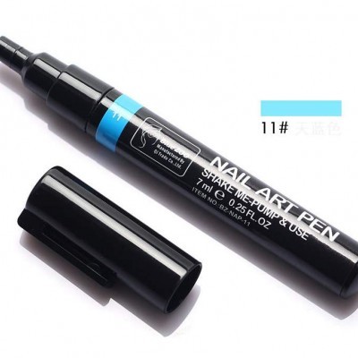 Caneta para arte nas unhas preta com ponta pincel azul e tampão ao lado