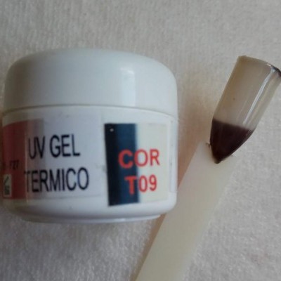 Frasco de gel UV térmico cor T09 com amostra marrom escuro