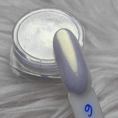 Pote de pó para unhas e amostra com cor iridescente