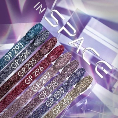 Amostras de verniz com glitter em diferentes cores e códigos numéricos