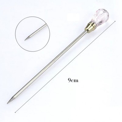 Prego decorativo com cabeça em forma de diamante rosa e haste metálica de 9 cm