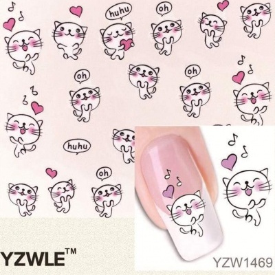 Adesivos para unhas com gatinhos brancos, corações e notas musicais em fundo rosa claro