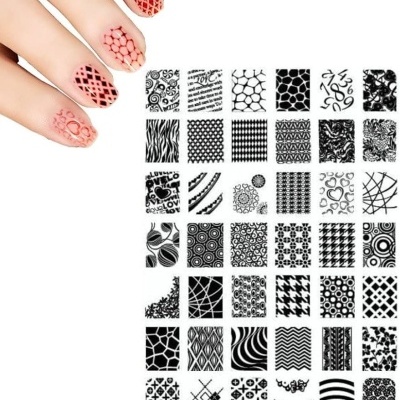 Placa de estampagem de unhas com 40 padrões e unhas decoradas