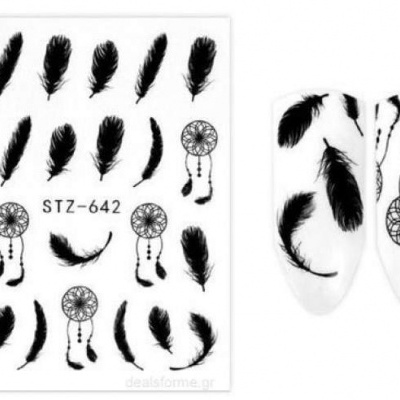 Autocolantes para unhas com penas e apanhadores de sonhos pretos em fundo branco