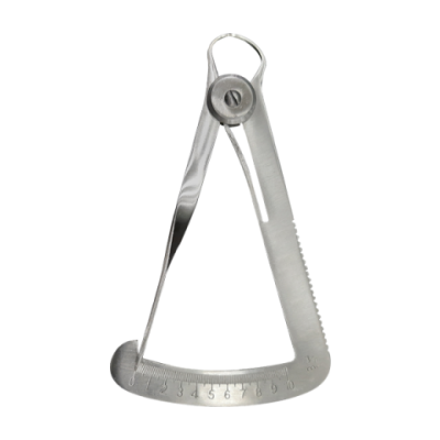 Instrumento de medição em metal com escala numérica