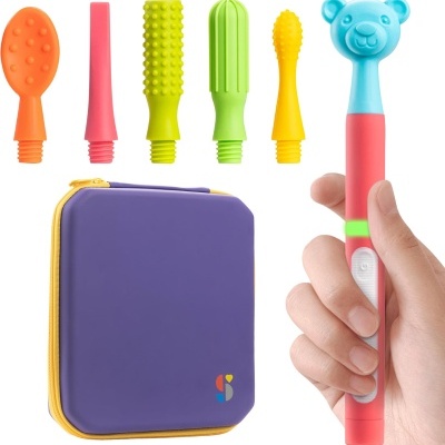 Escova elétrica infantil com cabeças intercambiáveis coloridas e estojo roxo