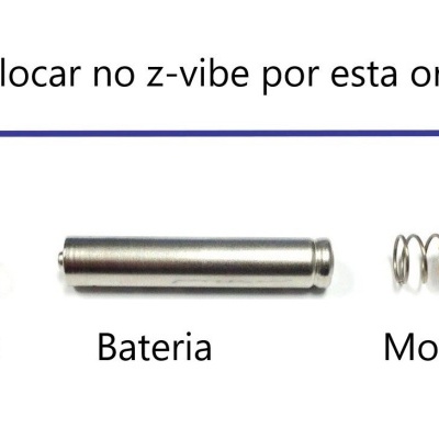 Componentes mola, bateria e motor+mola em fundo branco com instruções em português.