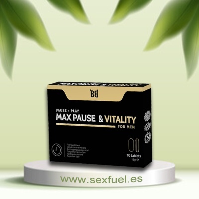 Embalagem preta e dourada de suplemento MAX PAUSE & VITALITY FOR MEN sobre pedestal branco.