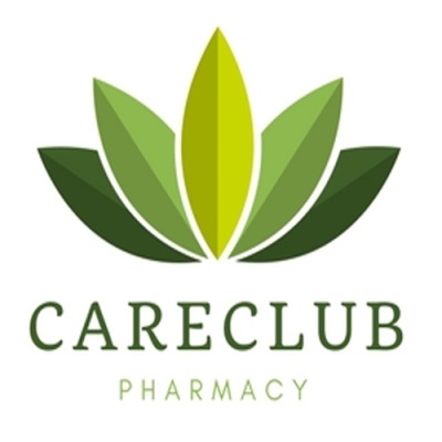 Logótipo CARECLUB PHARMACY com folhas verdes