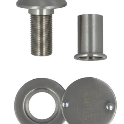 Peças metálicas cinzentas incluindo parafuso, bucha e rosetas com gravação ENTRE