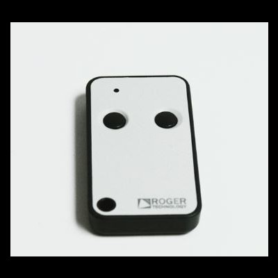 Comando remoto branco e preto ROGER Technology com três botões circulares